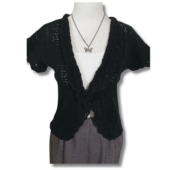 RICKI'S Vintage black short-sleeve scalloped shawl collar v-neck cardigan MEDIUM - Picture 1 of 15